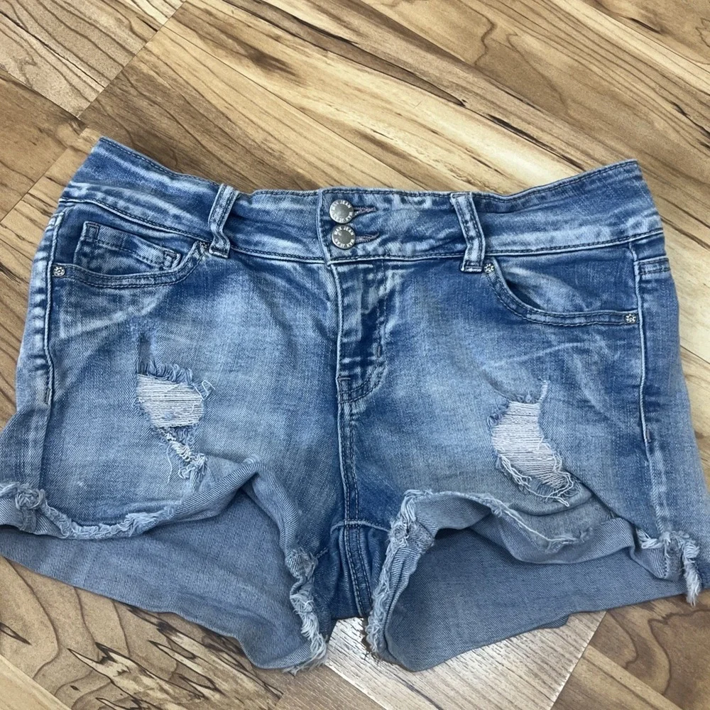Wax‎ Jean Collection Women's Blue Jean Shorts Size M Distressed